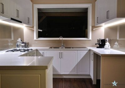 Famous Frameless Kitchen Glass Splashback Installation 7 Melbourne