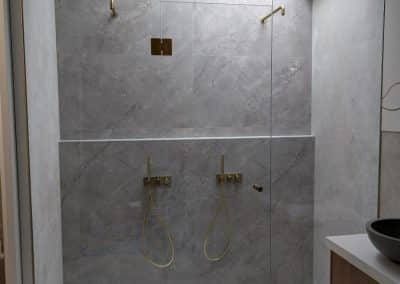 Full height in-line shower screen in Keilor Downs